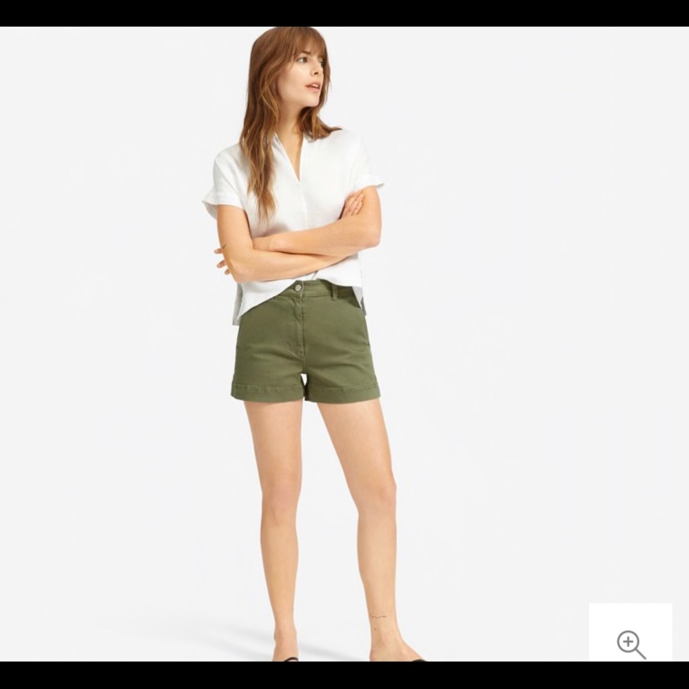 Everlane Cotton Twill Short in Black